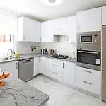 Casa Gerald بيت للعطل طوستا ديل سيلونثيو